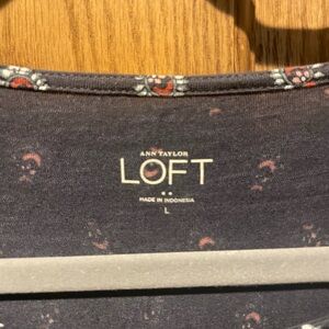 LOFT Women's Gray Top
